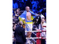 Usyk keeps heavyweight boxing titles, beating Joshua in rematch bout