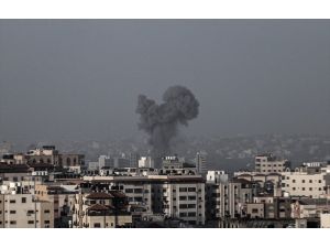 UPDATE - Israeli police storm Al-Aqsa Mosque, detain 350 Palestinians