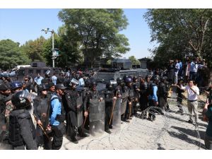 UPDATE - Pakistan's former Prime Minister Imran Khan arrested