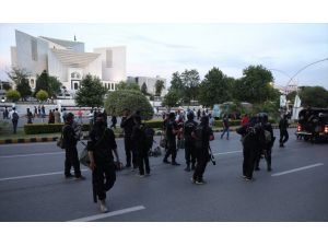 UPDATE 3 - Pakistan's top court declares Imran Khan's arrest illegal, orders his immediate release