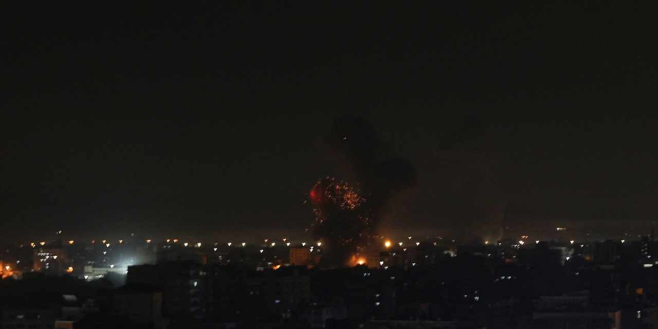 Israel launches new airstrikes in Gaza amid Hamas attack