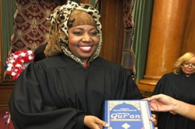 Judge receives threats after being sworn in on Koran