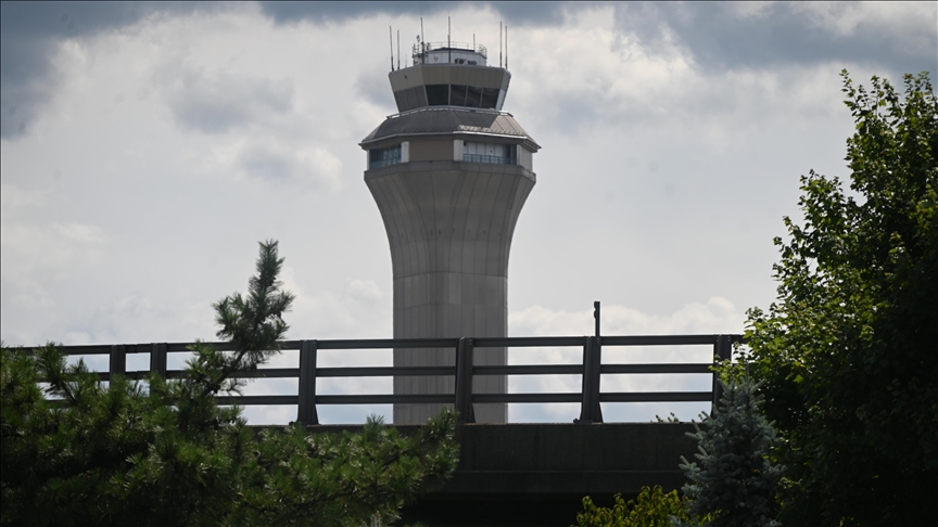 Plane crashes near Texas airport, authorities respond