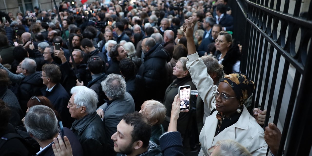 Former President Nicolas Sarkozy officially in prison, marking 1st in France