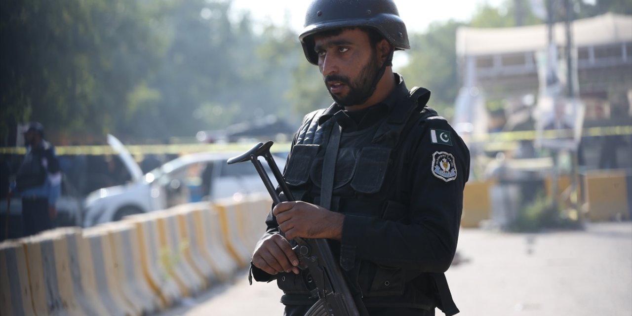 UPDATE - Blast outside Islamabad court kills 12, injures 21 others