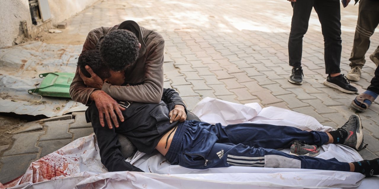 Israeli army kills 2 children, wounds several others in Gaza despite ceasefire