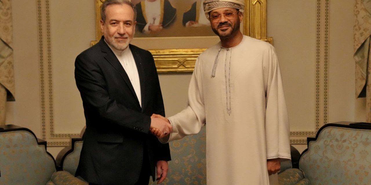 Iranian, Omani foreign ministers meet ahead of US-Iran talks