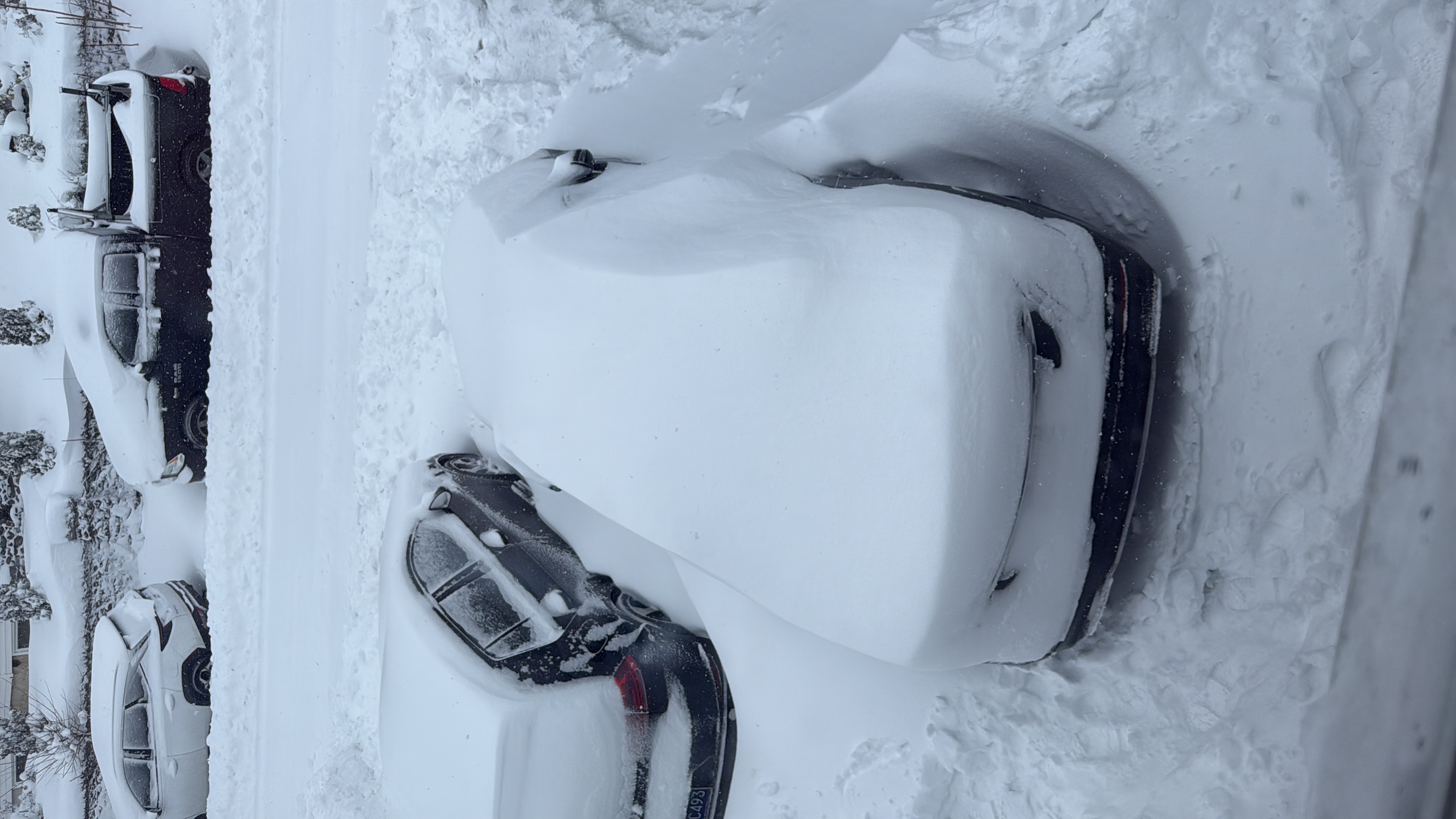 Powerful winter storm slams Northeastern US, leaving over half a million people without power