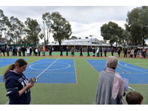 UPDATE 2 - Australia votes, with pundits putting coalition ahead