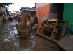Indonesia: Death toll from floods in Java rises to 23