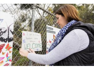 1000s protest Australia's 'cruel' refugee policy