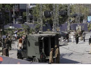 UPDATE 2 - Explosion hits upmarket area in Pakistan's second city