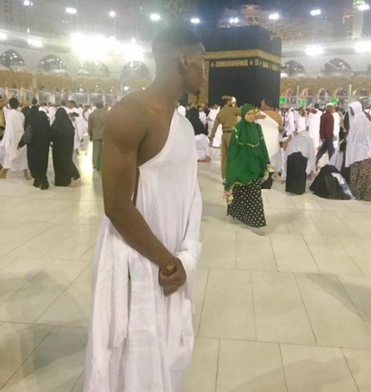 World's most expensive player marks fasting month by giving thanks to Allah