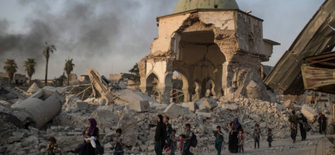 Kuwait pledges $2 billion for rebuilding Iraq