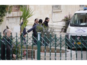 UPDATE - Israeli court orders release of Jerusalem governor