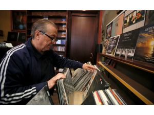 Decades-old Istanbul record store set to close its doors