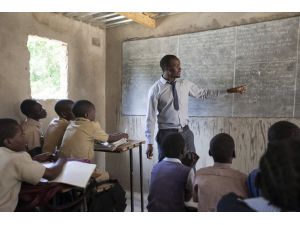 Amid grim economy, backyard schools trending in Zimbabwe