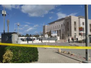 Tunisia: Suicide bombing reported near US Embassy