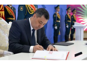 Kyrgyzstan approves transition to presidential system