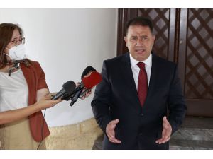 Turkish Cypriot premier steps down