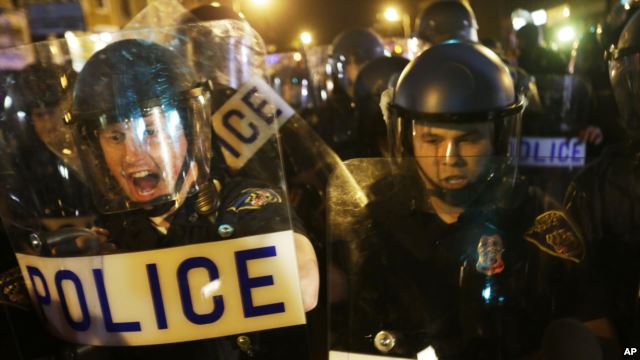 US: Suspect in custody in ambush of 2 LAPD officers