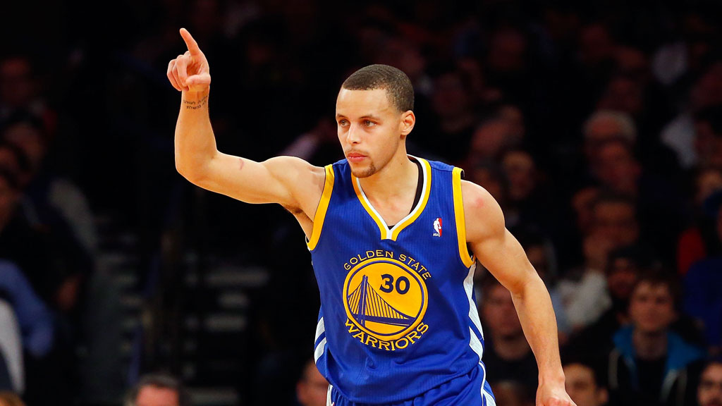 Stephen Curry wins 2014-15 Kia NBA MVP Award