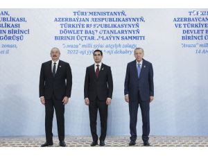 Turkish president attends tripartite summit with Azerbaijan, Turkmenistan