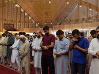 COVID-19: Pakistan to allow mosques prayers in Ramadan