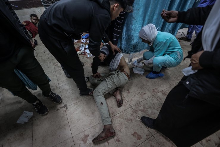 Dozens killed, injured as Israeli jets strike house in central Gaza