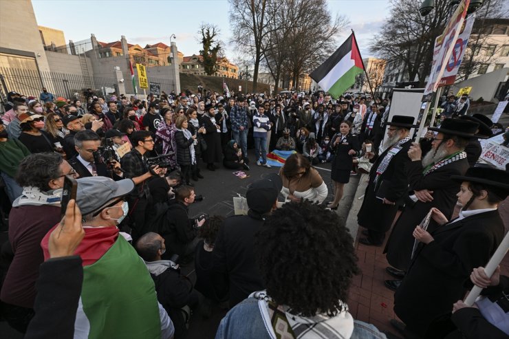 Hundreds mourn US airman who self-immolated at Israeli Embassy in protest of Gaza war