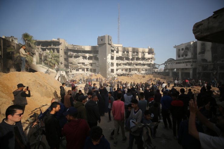 Israeli army withdraws from Gaza's Al-Shifa Hospital, leaving destruction, casualties behind