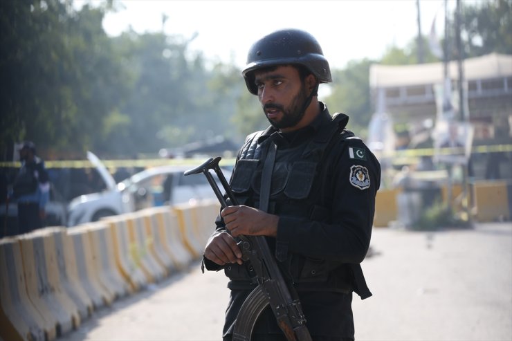 UPDATE - Blast outside Islamabad court kills 12, injures 21 others